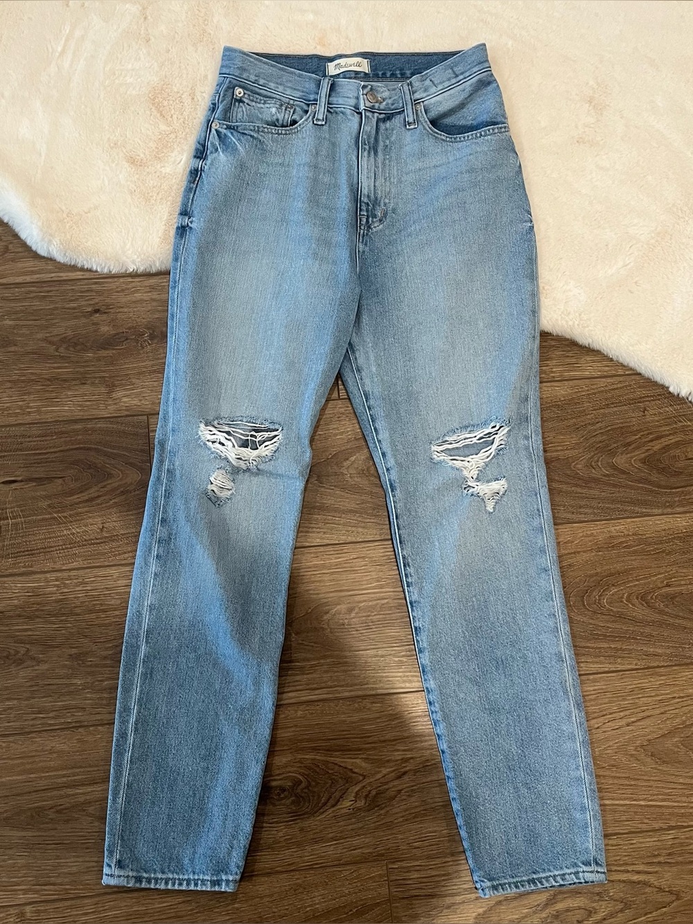 Madewell The Mom Jean Distressed Size 26Tall